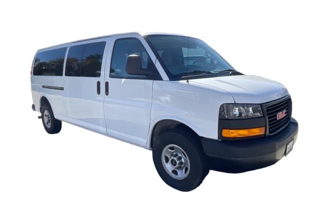 15 Passenger Van – Low Roof