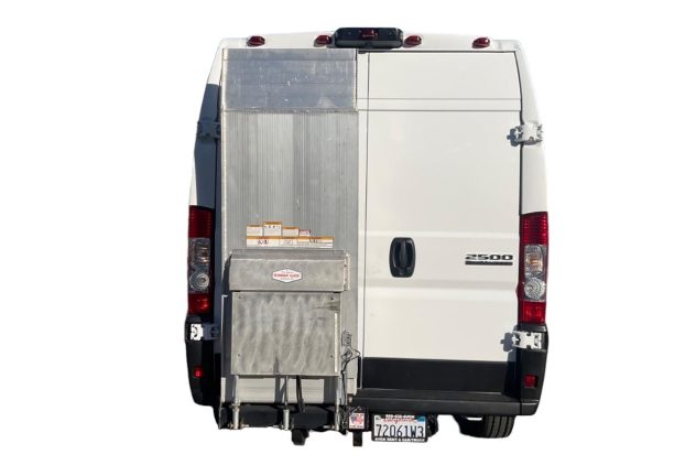 Full Size Pickup Truck Rental Ontario thumbnail